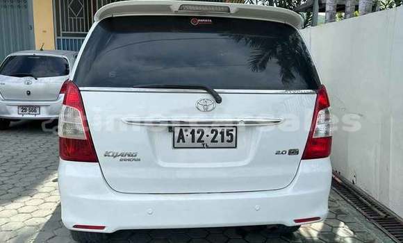 Acheter Occasion Voiture Toyota Innova Blanc à Dili, Dili Acheter Occasion Voiture Toyota Innova Blanc à Dili, Dili