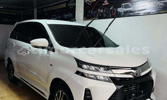 Buy Used Toyota Avanza White Car in Dili in Dili Buy Used Toyota Avanza White Car in Dili in Dili