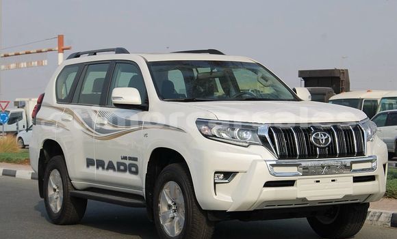 Buy Used Toyota Land Cruiser Prado White Car in Dili in Dili Buy Used Toyota Land Cruiser Prado White Car in Dili in Dili