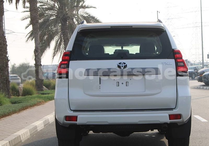 Big with watermark toyota land cruiser prado dili dili 3481