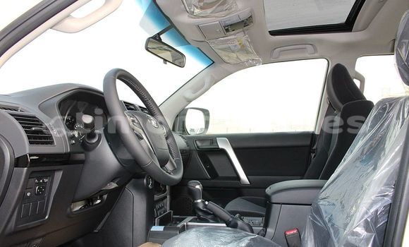 Buy Used Toyota Land Cruiser Prado White Car in Dili in Dili Buy Used Toyota Land Cruiser Prado White Car in Dili in Dili