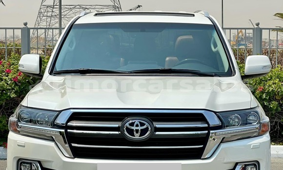 Buy Used Toyota Land Cruiser White Car in Fohorem in Cova Lima