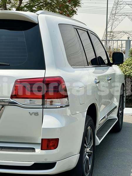 Big with watermark toyota land cruiser cova lima fohorem 3483