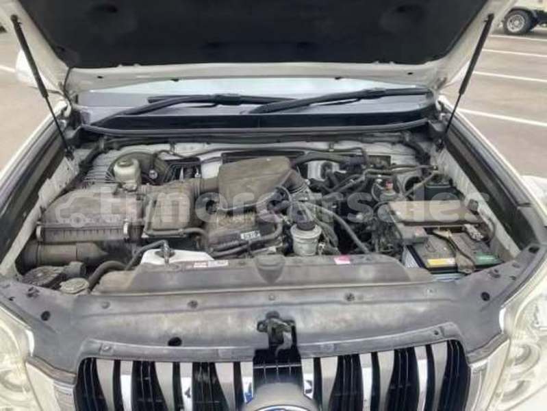 Big with watermark toyota land cruiser ambeno oecusse passabe 3485