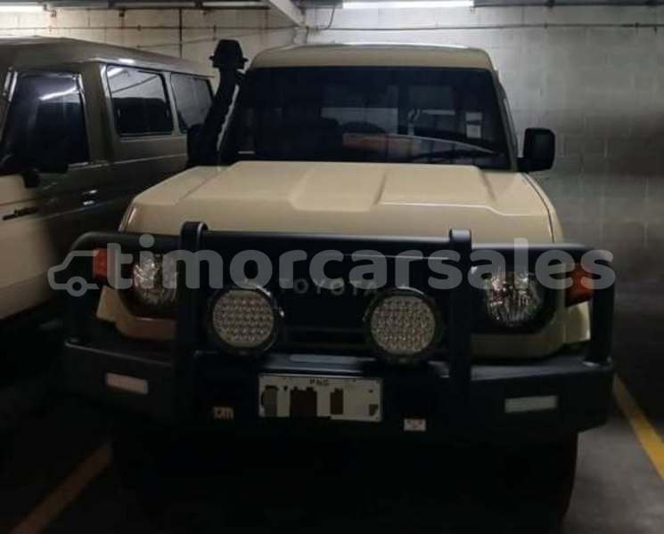 Big with watermark toyota land cruiser prado cova lima mape 3504