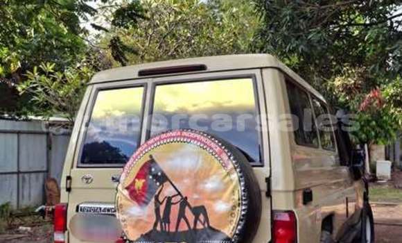 Buy Used Toyota Alphard Other Car in Mape in Cova Lima