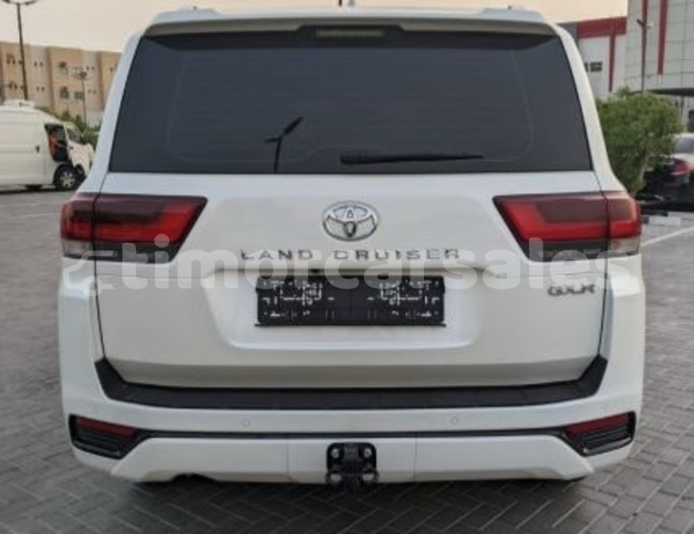 Big with watermark toyota land cruiser dili dili 3515