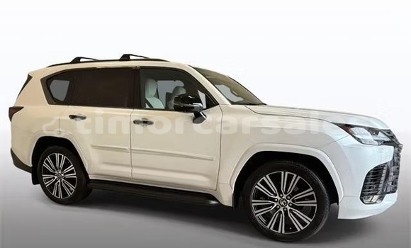 Buy Used Lexus LX White Car in Dili in Dili Buy Used Lexus LX White Car in Dili in Dili