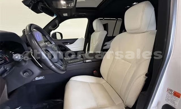 Buy Used Lexus LX White Car in Dili in Dili Buy Used Lexus LX White Car in Dili in Dili