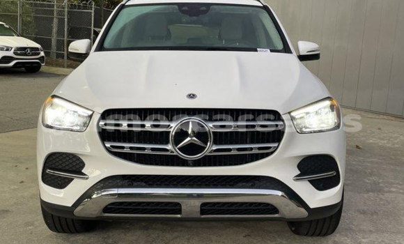 Buy Used Mercedes-Benz GLE White Car in Dotik in Manufahi