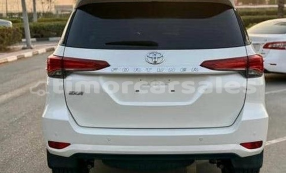 Buy Used Toyota Fortuner White Car in Dili in Dili Buy Used Toyota Fortuner White Car in Dili in Dili