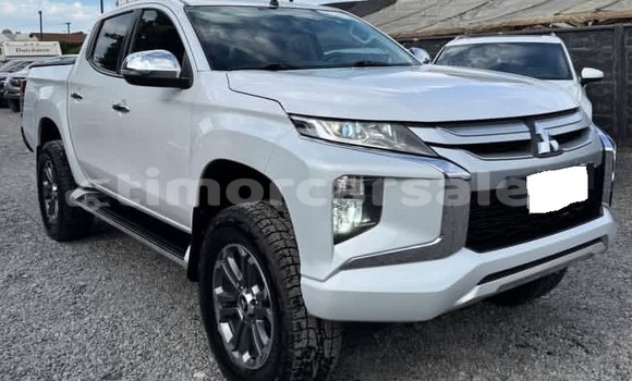 Acheter Occasion Voiture Mitsubishi L200 Blanc à Dili, Dili