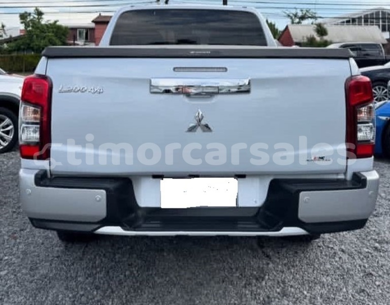 Big with watermark mitsubishi l200 dili dili 3556
