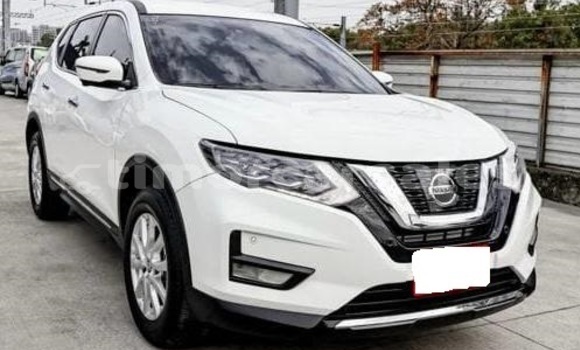 Buy Used Nissan X–Trail White Car in Dili in Dili Buy Used Nissan X–Trail White Car in Dili in Dili