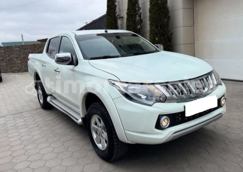 Big with watermark mitsubishi l200 dili dili 3564