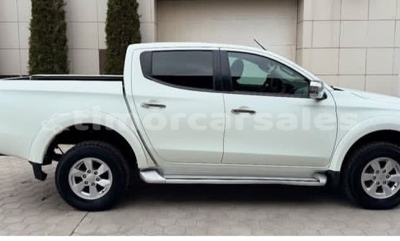 Buy Used Mitsubishi L200 White Car in Dili in Dili Buy Used Mitsubishi L200 White Car in Dili in Dili