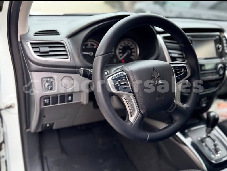Big with watermark mitsubishi l200 dili dili 3564
