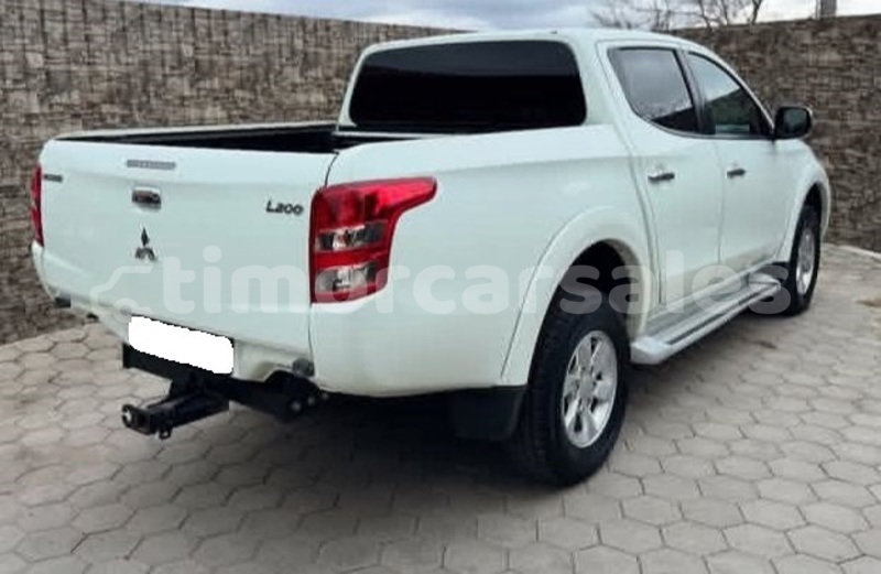 Big with watermark mitsubishi l200 dili dili 3564