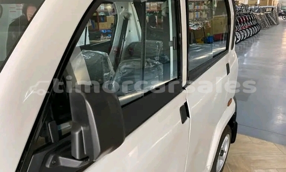 Acheter Neuf Voiture Bajaj Qute Blanc à Auba, Bobonaro Acheter Neuf Voiture Bajaj Qute Blanc à Auba, Bobonaro