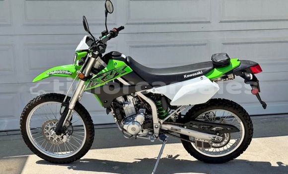 Buy Used Kawasaki KLX Green Bike in Atsabe in Ermera Buy Used Kawasaki KLX Green Bike in Atsabe in Ermera