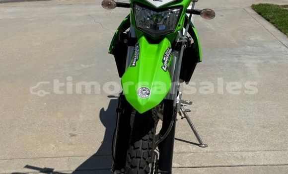 Buy Used Kawasaki KLX Green Bike in Atsabe in Ermera Buy Used Kawasaki KLX Green Bike in Atsabe in Ermera