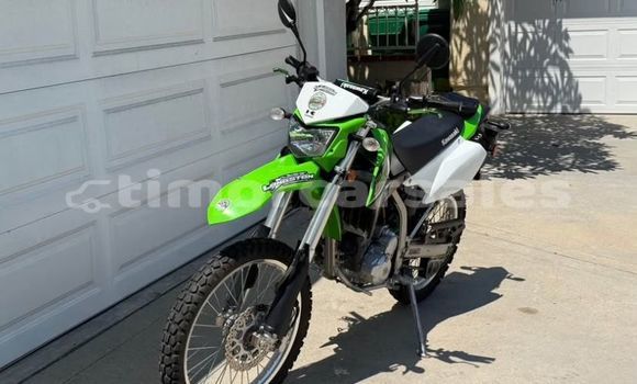 Buy Used Kawasaki KLX Green Bike in Atsabe in Ermera Buy Used Kawasaki KLX Green Bike in Atsabe in Ermera