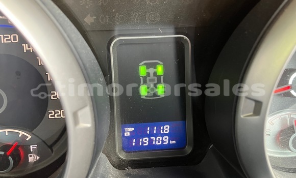 Buy Used Mitsubishi Pajero Beige Car in Dili in Dili Buy Used Mitsubishi Pajero Beige Car in Dili in Dili