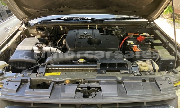 Buy Used Mitsubishi Pajero Beige Car in Dili in Dili Buy Used Mitsubishi Pajero Beige Car in Dili in Dili
