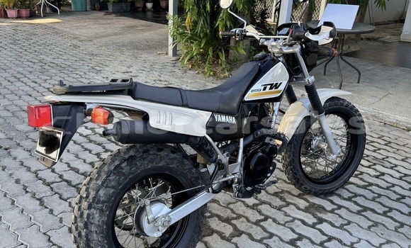 Acheter Occasion Moto Yamaha TW Noir à Dili, Dili Acheter Occasion Moto Yamaha TW Noir à Dili, Dili