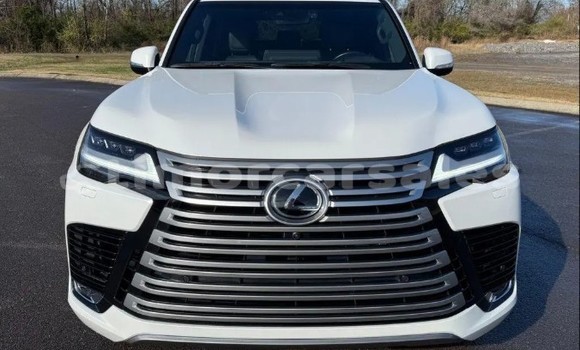Buy Used Lexus LX White Car in Atabae in Bobonaro