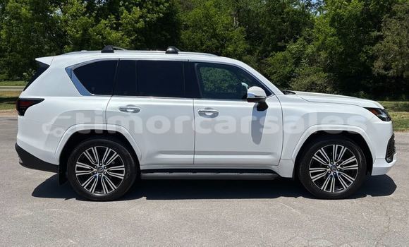 Buy Used Lexus LX White Car in Cailaco in Bobonaro Buy Used Lexus LX White Car in Cailaco in Bobonaro