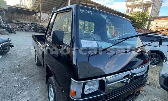 Buy Used Mitsubishi Colt Black Car in Dili in Dili