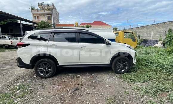 Buy Used Daihatsu Terios White Car in Dili in Dili Buy Used Daihatsu Terios White Car in Dili in Dili