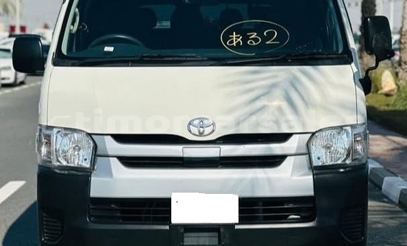 Buy Used Toyota Hiace White Car in Dili in Dili Buy Used Toyota Hiace White Car in Dili in Dili