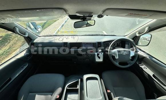 Buy Used Toyota Hiace White Car in Dili in Dili Buy Used Toyota Hiace White Car in Dili in Dili