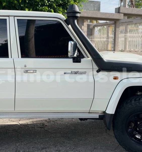 Big with watermark toyota land cruiser dili dili 3614