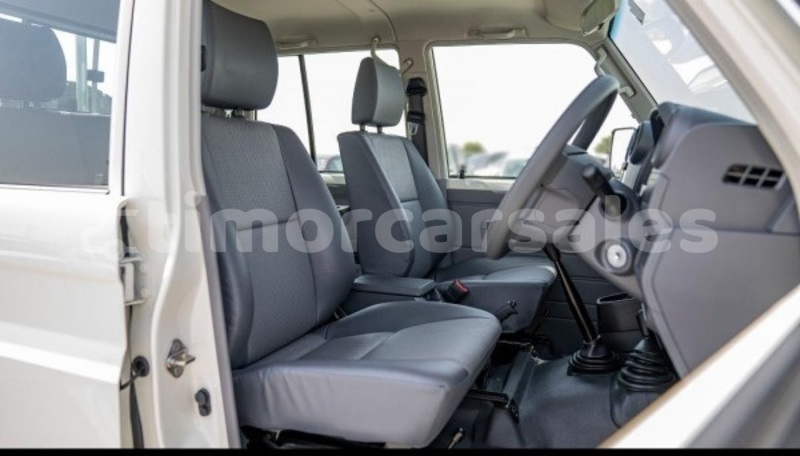 Big with watermark toyota land cruiser dili dili 3614