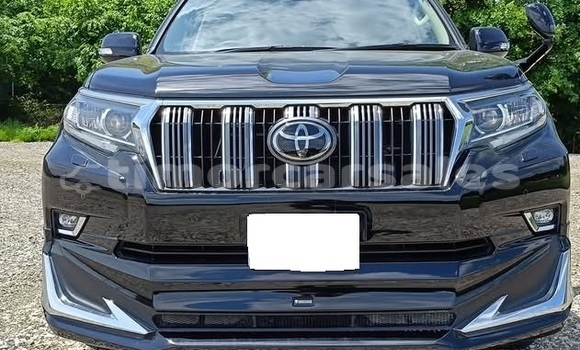 Buy Used Toyota Land Cruiser Prado Black Car in Dili in Dili