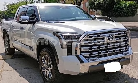 Buy Used Toyota Tundra White Car in Dili in Dili