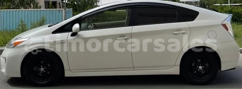 Big with watermark toyota prius dili dili 3644