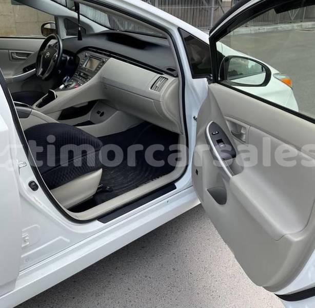 Big with watermark toyota prius dili dili 3644