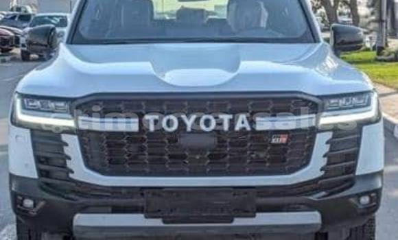 Acheter Occasion Voiture Toyota Land Cruiser Blanc à Dili, Dili Acheter Occasion Voiture Toyota Land Cruiser Blanc à Dili, Dili