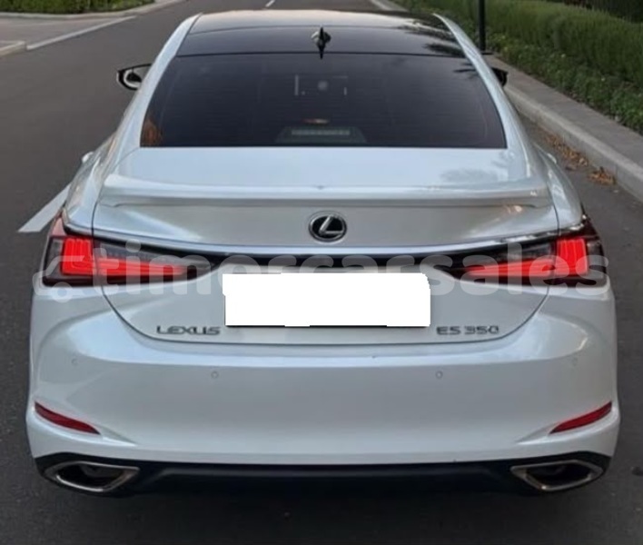 Big with watermark lexus es dili dili 3679