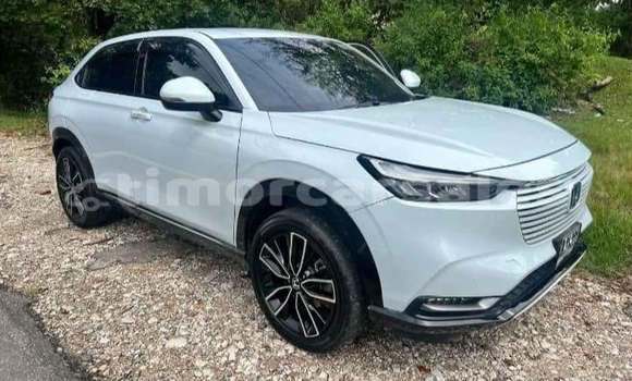 Buy Used Honda Hr–v White Car in Dili in Dili Buy Used Honda Hr–v White Car in Dili in Dili