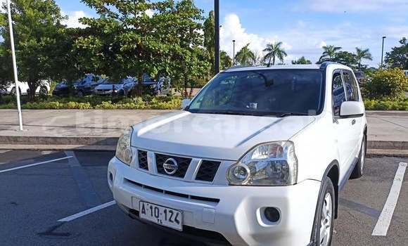 Buy Used Nissan X–Trail White Car in Dili in Dili