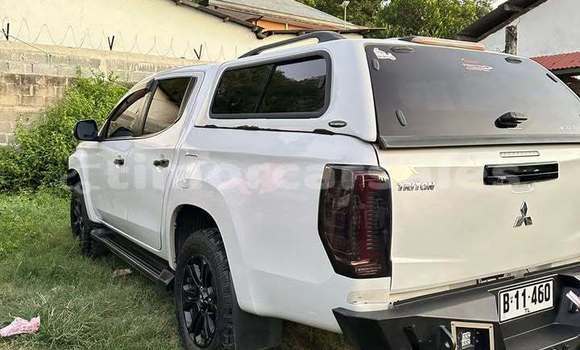 Buy Used Mitsubishi Triton White Car in Dili in Dili Buy Used Mitsubishi Triton White Car in Dili in Dili