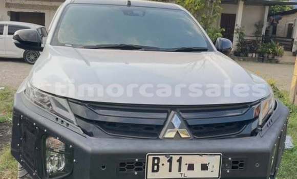 Buy Used Mitsubishi Triton White Car in Dili in Dili Buy Used Mitsubishi Triton White Car in Dili in Dili