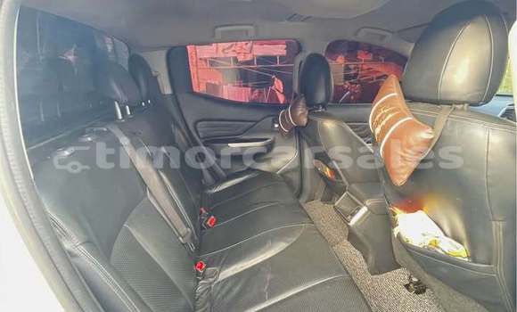Buy Used Mitsubishi Triton White Car in Dili in Dili Buy Used Mitsubishi Triton White Car in Dili in Dili