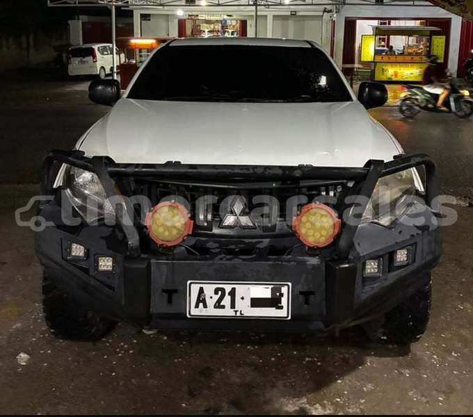 Big with watermark mitsubishi triton dili dili 3706