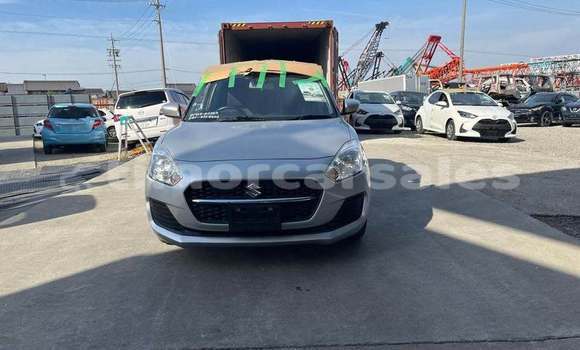 Buy Used Suzuki Swift White Car in Dili in Dili Buy Used Suzuki Swift White Car in Dili in Dili